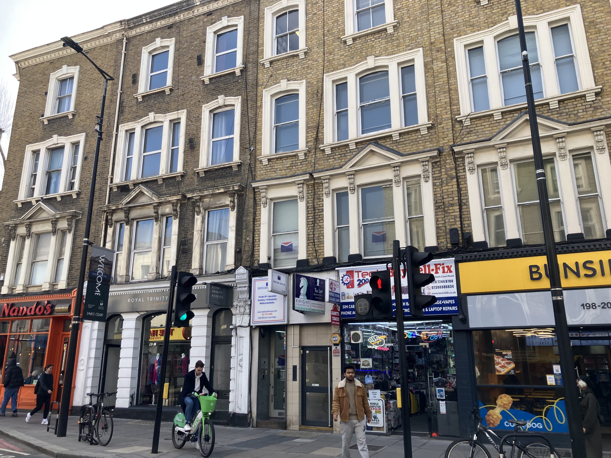 External photo of 198-200 Earls Court Road, SW5